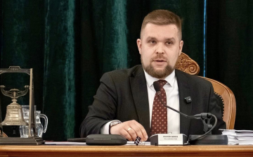 Pintér Bence polgármester: Átvilágítjuk az önkormányzati cégeket