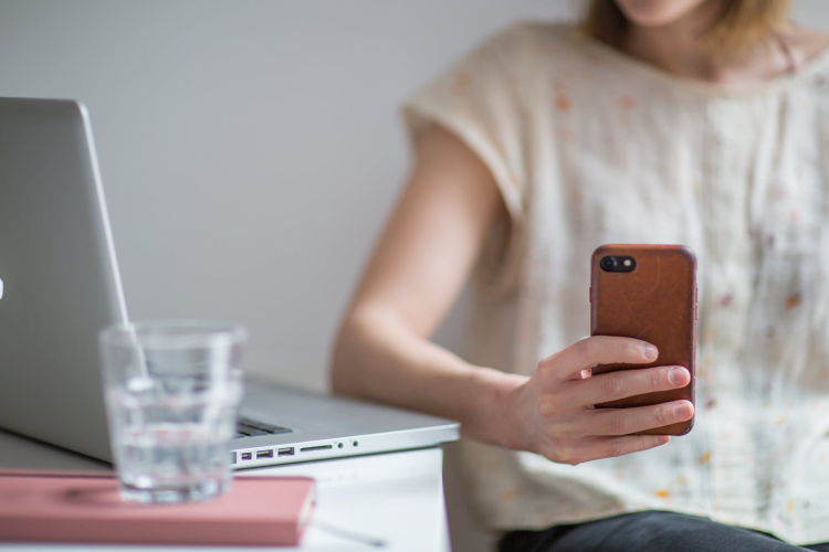 Jelentősen megnőtt az év végi mobilinternet-forgalom a magyarországi szolgáltatóknál