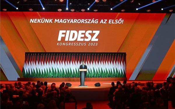 Fidesz-kongresszus - Újraválasztották Orbán Viktort a Fidesz elnökének