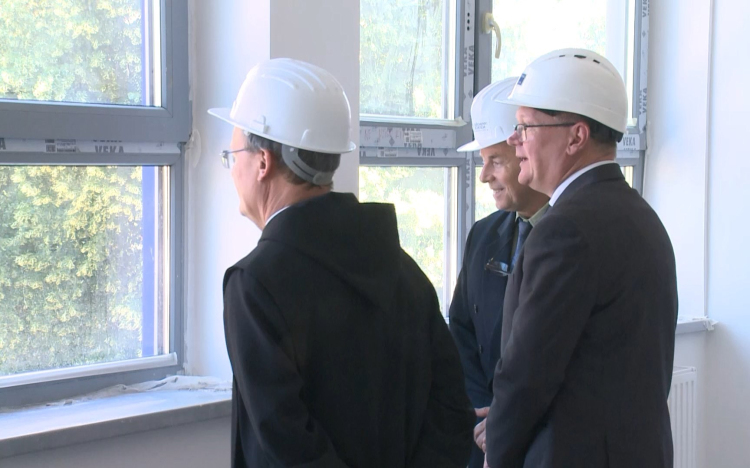 Bővítik a Pannonhalmi Szent Benedek Általános Iskolát