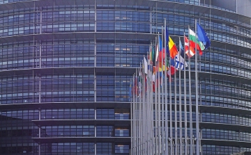 Az EP a polgári kezdeményezések határidejének meghosszabbítása mellett döntött