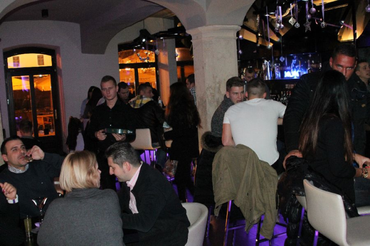 2013.12.14 Szombat Aftersix Cocktail Bar and Café fotók:árpika