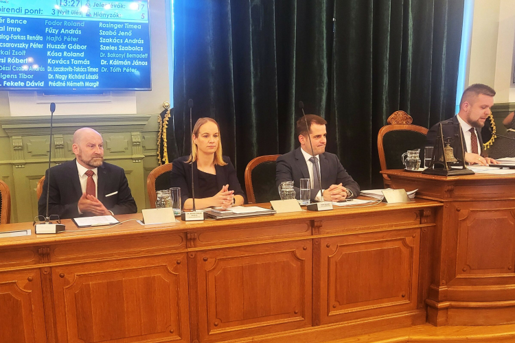 Három alpolgármestere van már Pintér Bencének