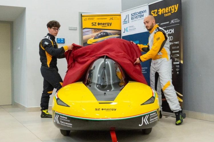 Ismét bajnoki címért indul a győri SZEnergy Team