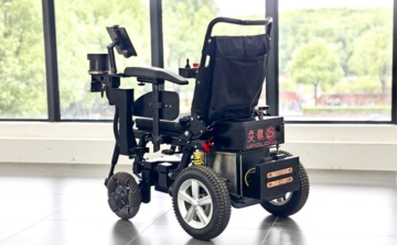 Intelligens kerekesszéket, mozgást segítő eszközöket fejlesztenek