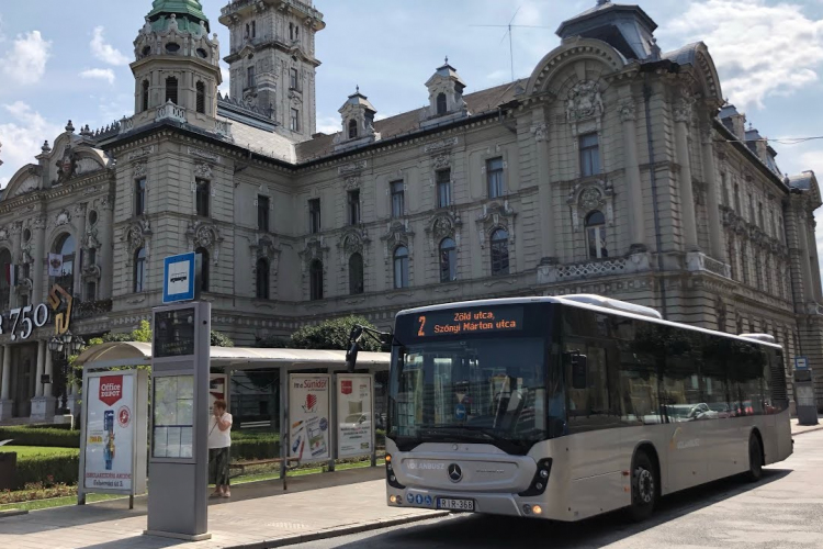 Terelőútvonalon közlekednek a buszok a hétvégén Győrben