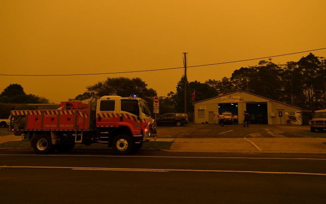 Már 26 halálos áldozata van az ausztrál erdőtüzeknek