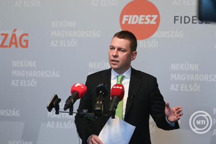 Országjárásra indulnak a Fidesz és a KDNP vezető politikusai