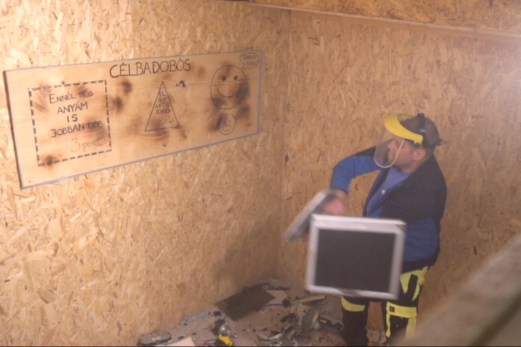 Elektronikai hulladék, mint stresszlevezető