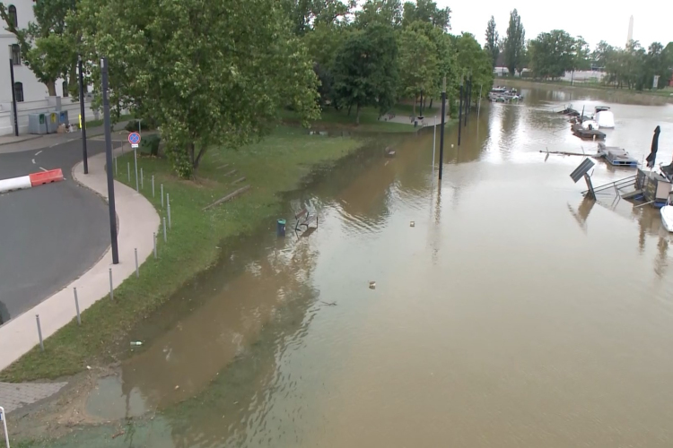 Magasabb fokozatba kapcsolt a védekezés