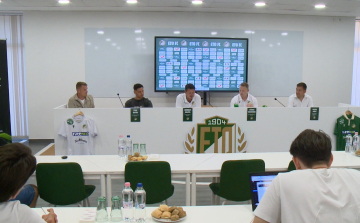 Új korszakot építenek