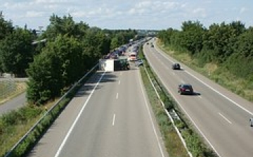 Baleset az M1-es autópályán Győr közelében