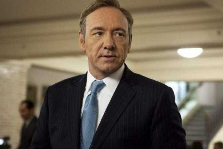 Vádat emeltek Kevin Spacey ellen szeméremsértés miatt