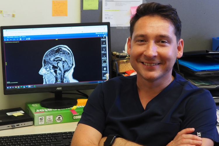 Új osztályvezető főorvosa van az idegsebészetnek