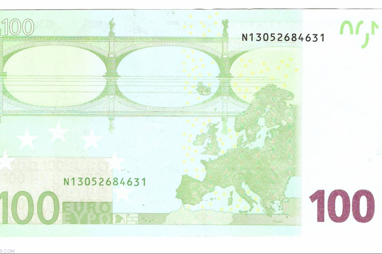20 milliárd ( !!!! ) eurót felejtettek a moszkvai reptéren