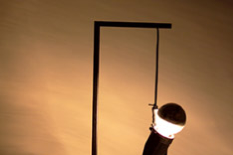 Iránban akasztással statuáltak példát