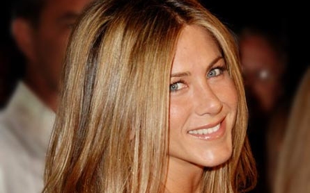 Egy ismerős mindent elfecsegett Jennifer Aniston házasságáról