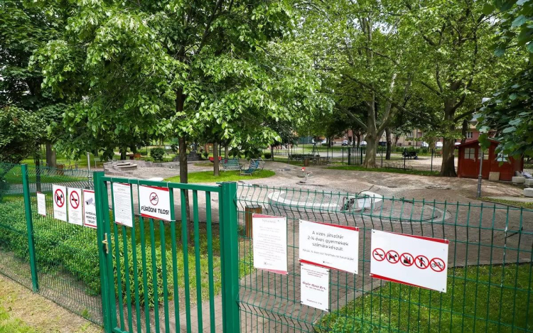 Megnyitotta kapuit a „vizes” játszótér