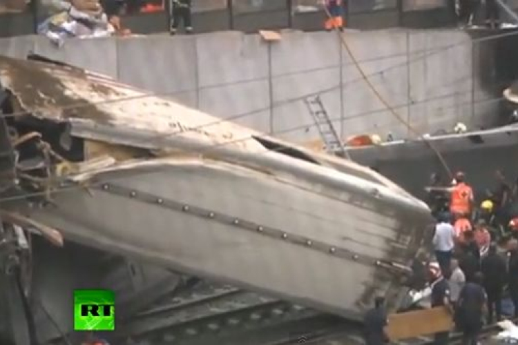 Tragédia! Kisiklott a száguldó expressz, közel száz halott - videó