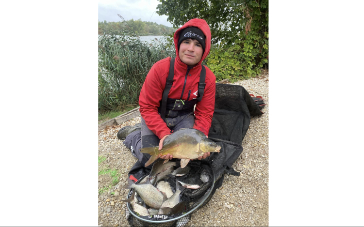 Kilencen maradtak versenyben