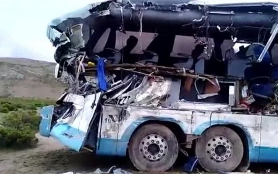 Több mint húsz halálos áldozata van egy bolíviai buszbalesetnek 