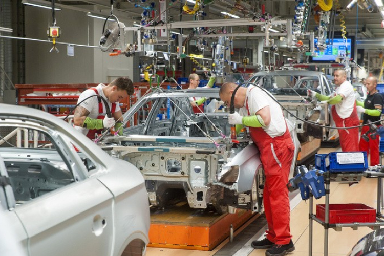 Informatikai hiba miatt órákra leállt a termelés a Volkswagen csoport gyáraiban