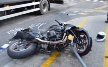 Halálos motorbaleset Nádorvárosban 