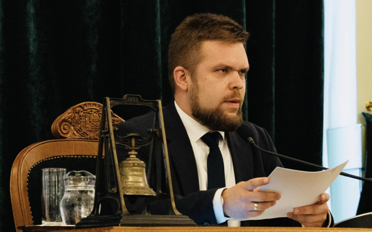 Ennyiszer az Audit még nem emlegették a győri közgyűlésben, mint most