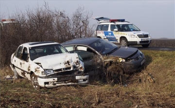 Baleset Doboz és Sarkad között