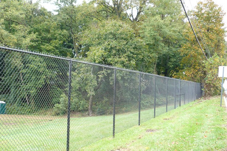 Vámosszabadi menekülttábor - BÁH-főigazgató: augusztusban nyit a befogadóállomás