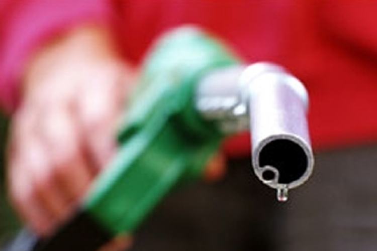A héten már harmadszor csökkent az üzemanyagok ára