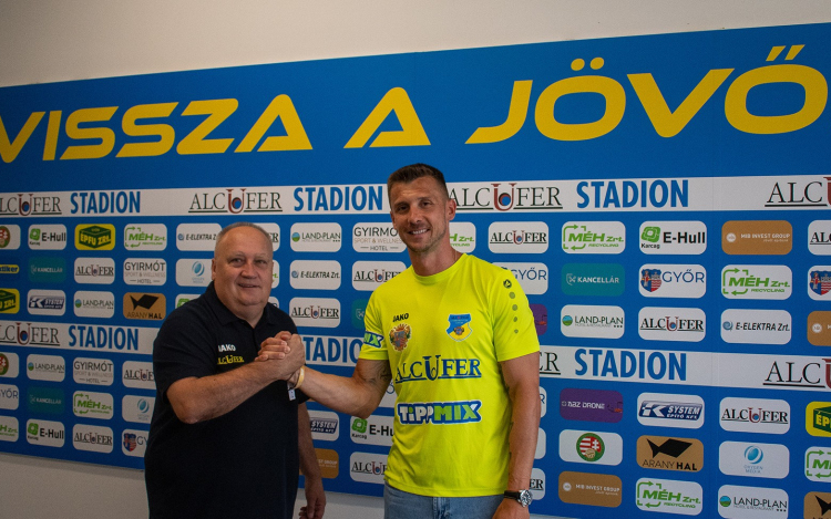 Priskin Gyirmótra szerződött