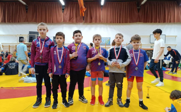 Megkezdték a versenyszezont a GYAC birkózói