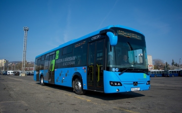 Magyar gyártmányú CREDO buszokat állít forgalomba az ÉNYKK