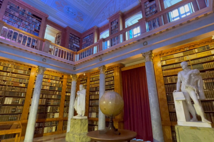 Hortobágyi T. Cirill: „A Főapátsági Könyvtárat megmentettük”