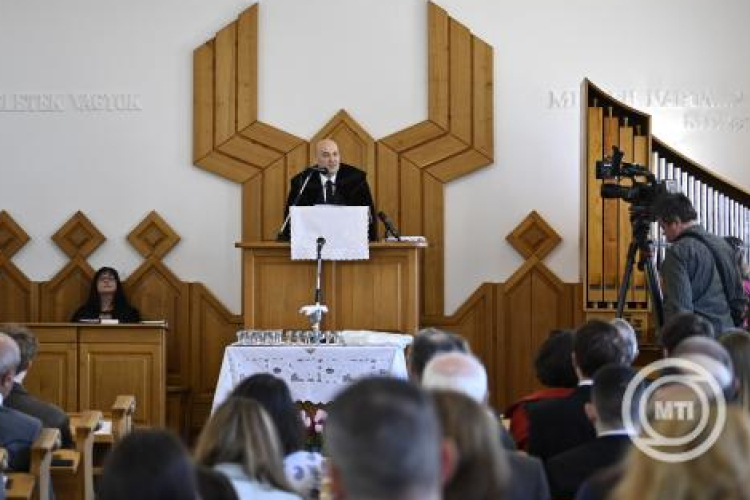 Steinbach József: a húsvéti örömhír üzenete, hogy van reménység, van jövő