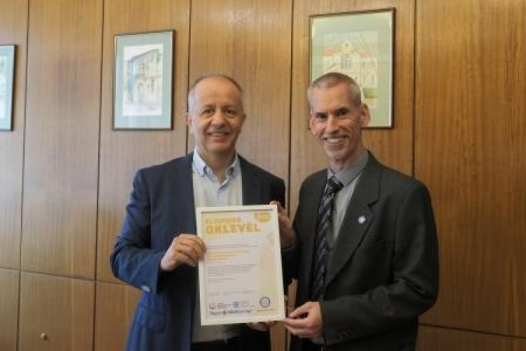 Férfi munka volt: sikeres kampányért díjazták a kórházat