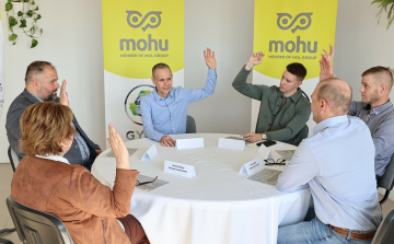 Béremelés és juttatásemelés a GYHG-nál