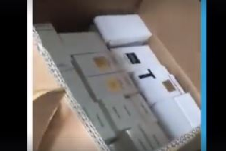 100 millió forint értékű megtévesztő parfümöket foglalt le a NAV 