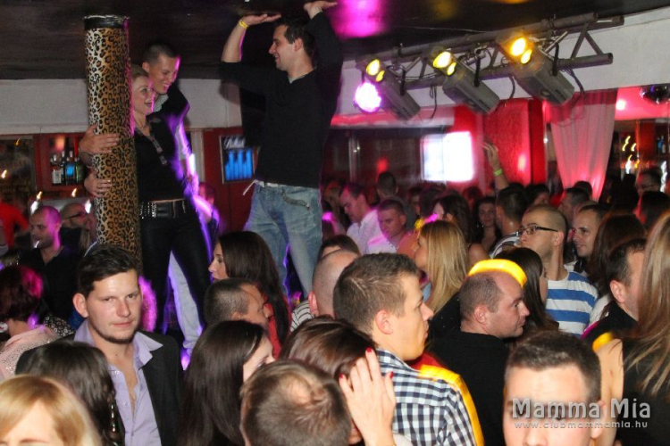 2013.11.09.Szombat Mamma Mia Szingli Party Dj:Balage Fotók:árpika