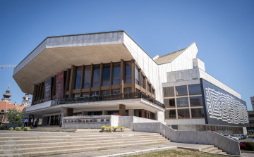 Összeállt a színházi munkacsoport