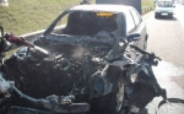 Autó égett az M1-es autópályán 
