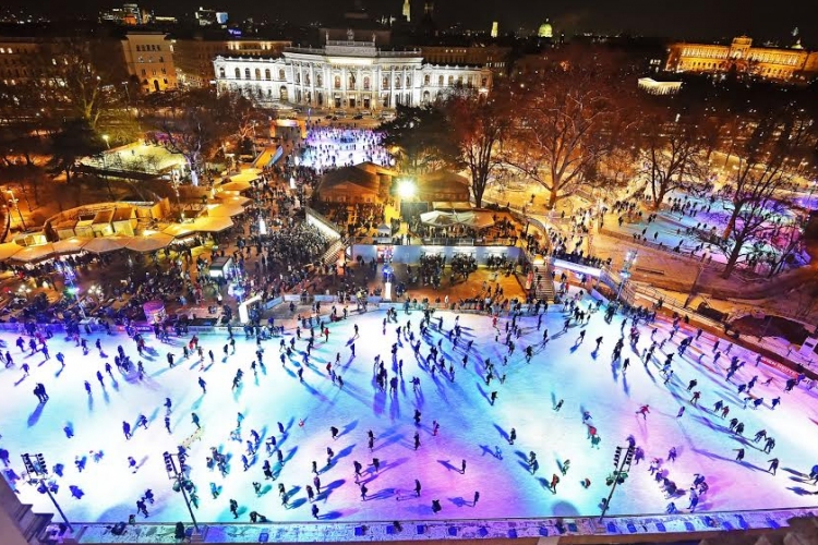 Jégálom: 8.500 négyzetméteres korcsolyapálya a Bécsi Városháza előtt 