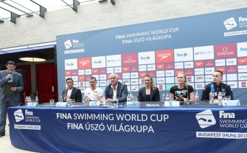 40 ország 500 versenyzője indul Budapesten az Úszó VK-n