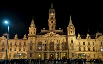 A közfelháborodás napja - Demonstráció volt Győrben is 