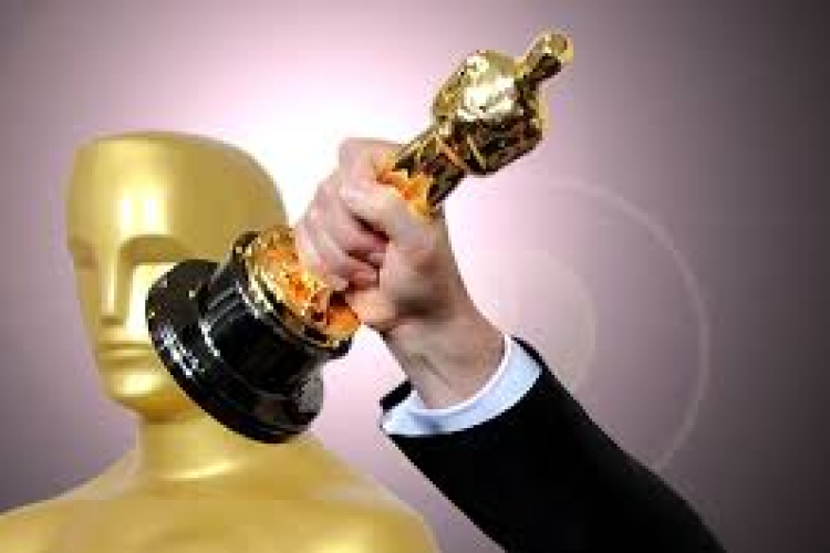 Oscar-díj - A Simpson család írója felel a gála forgatókönyvéért