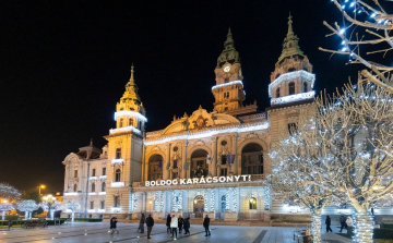 Így gyúlnak fel a karácsonyi fények Győrben