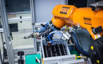 Az Audi Hungaria új technológiákat vet be a motorgyártásban