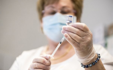 Országos tisztifőorvos: Magyarországon mindenki számára van vakcina 