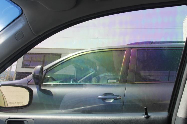 Új technológiával fejlesztik a járművek oldalüvegeit Salgótarján